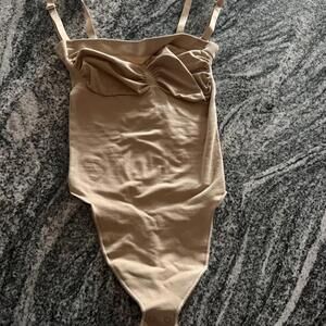 SKIMS Seamless Sculpt Thong Bodysuit Nude Beige Size L